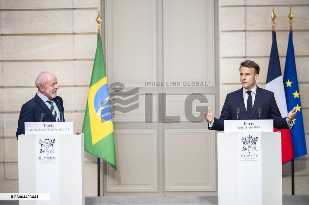 Macron And Lula Press Conference - Paris