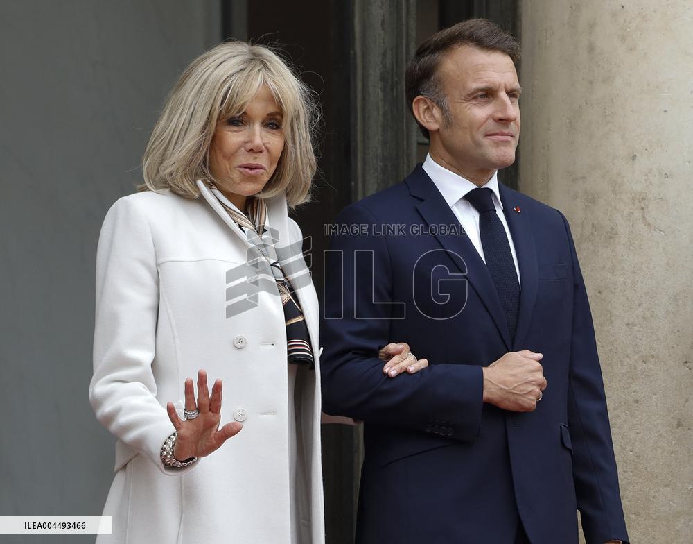 Macron Welcomes Lula At Elysse - Paris