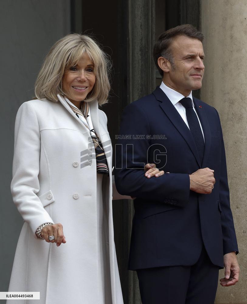 Macron Welcomes Lula At Elysse - Paris