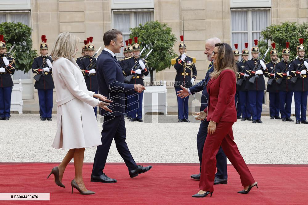 Macron Welcomes Lula At Elysse - Paris