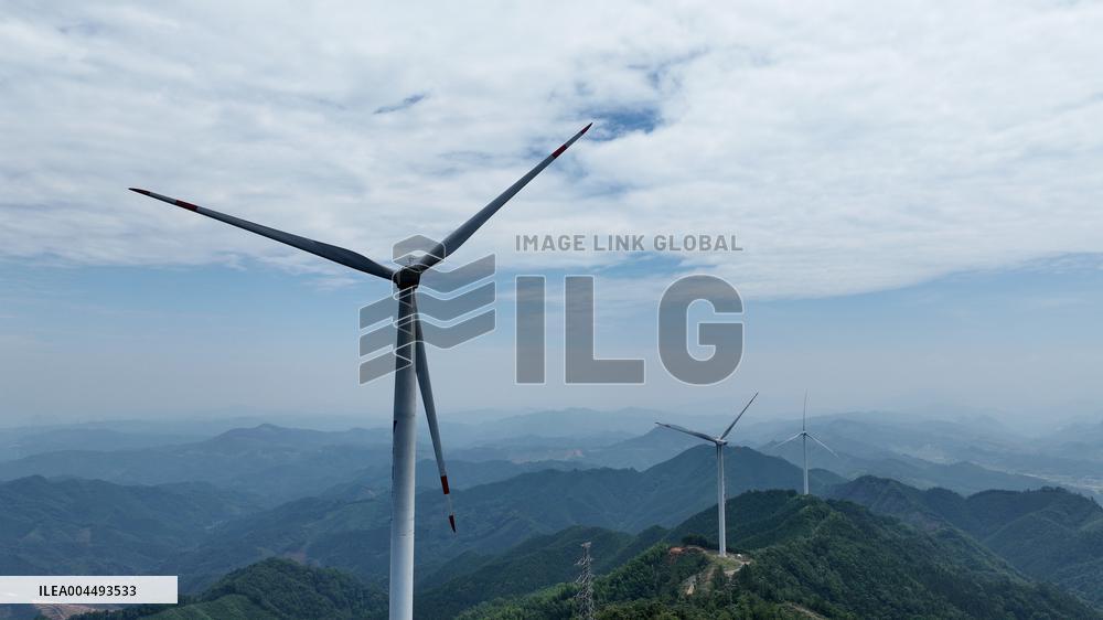 Wind and Solar Power Surpass Thermal Power in China