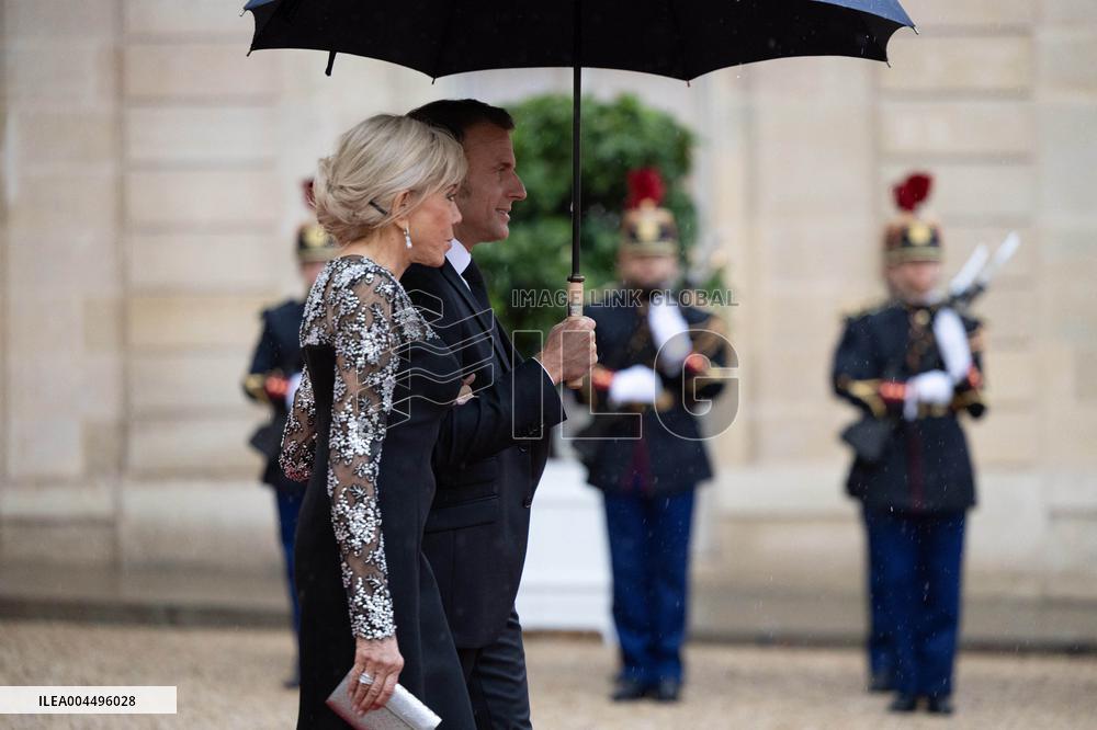Emmanuel Macron welcomes Luiz Inacio Lula da Silva for a State diner at the Elysee - Paris