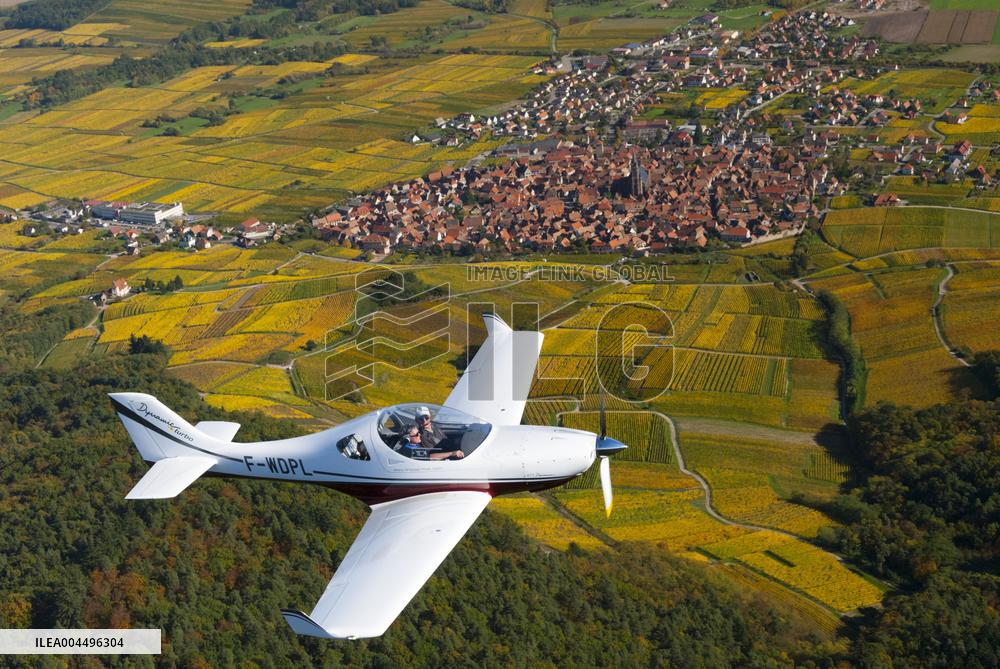 Illustration - Economy