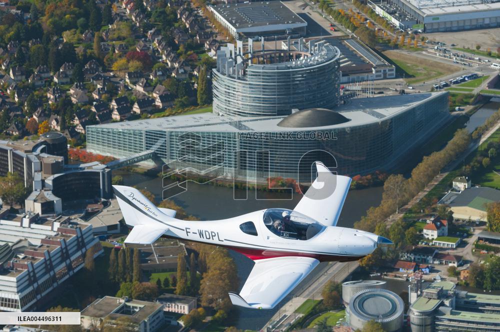 Illustration - Economy