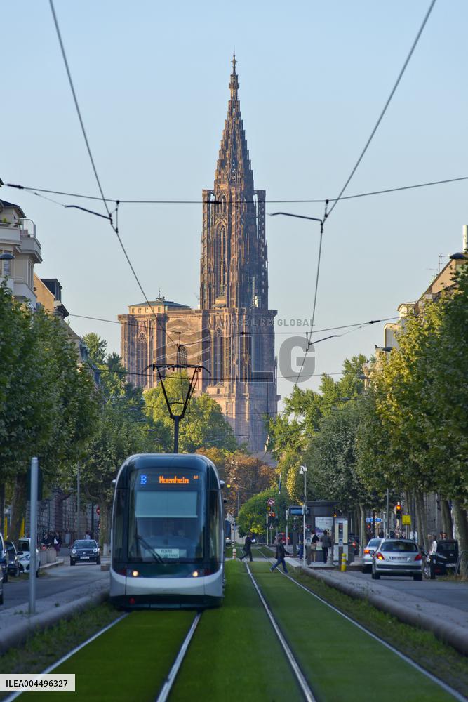 Illustration - Economy