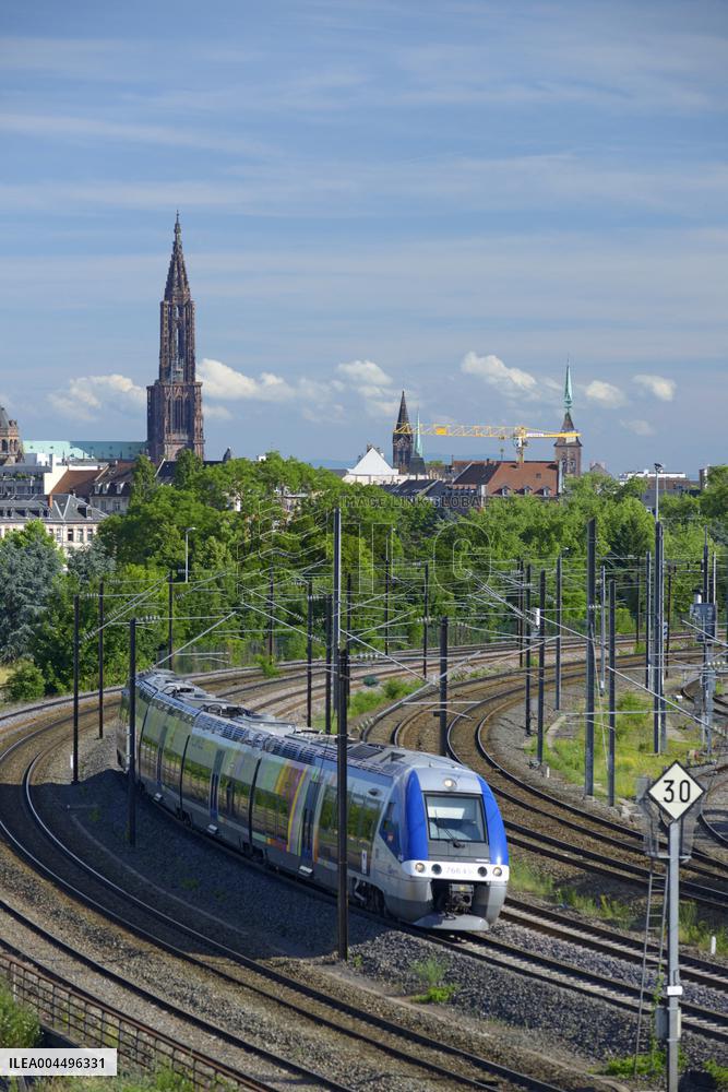 Illustration - Economy