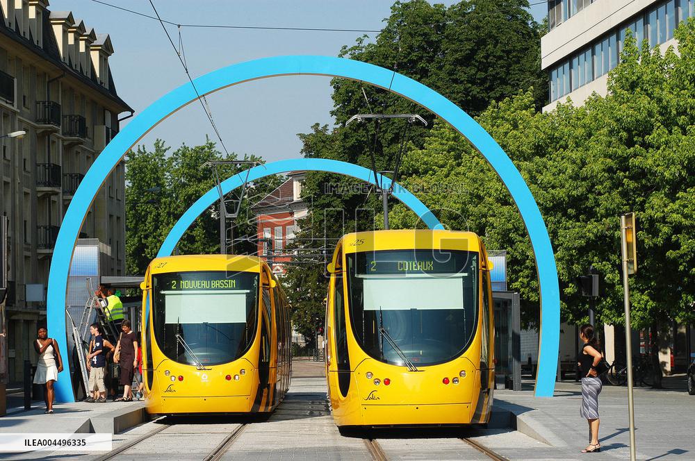 Illustration - Economy