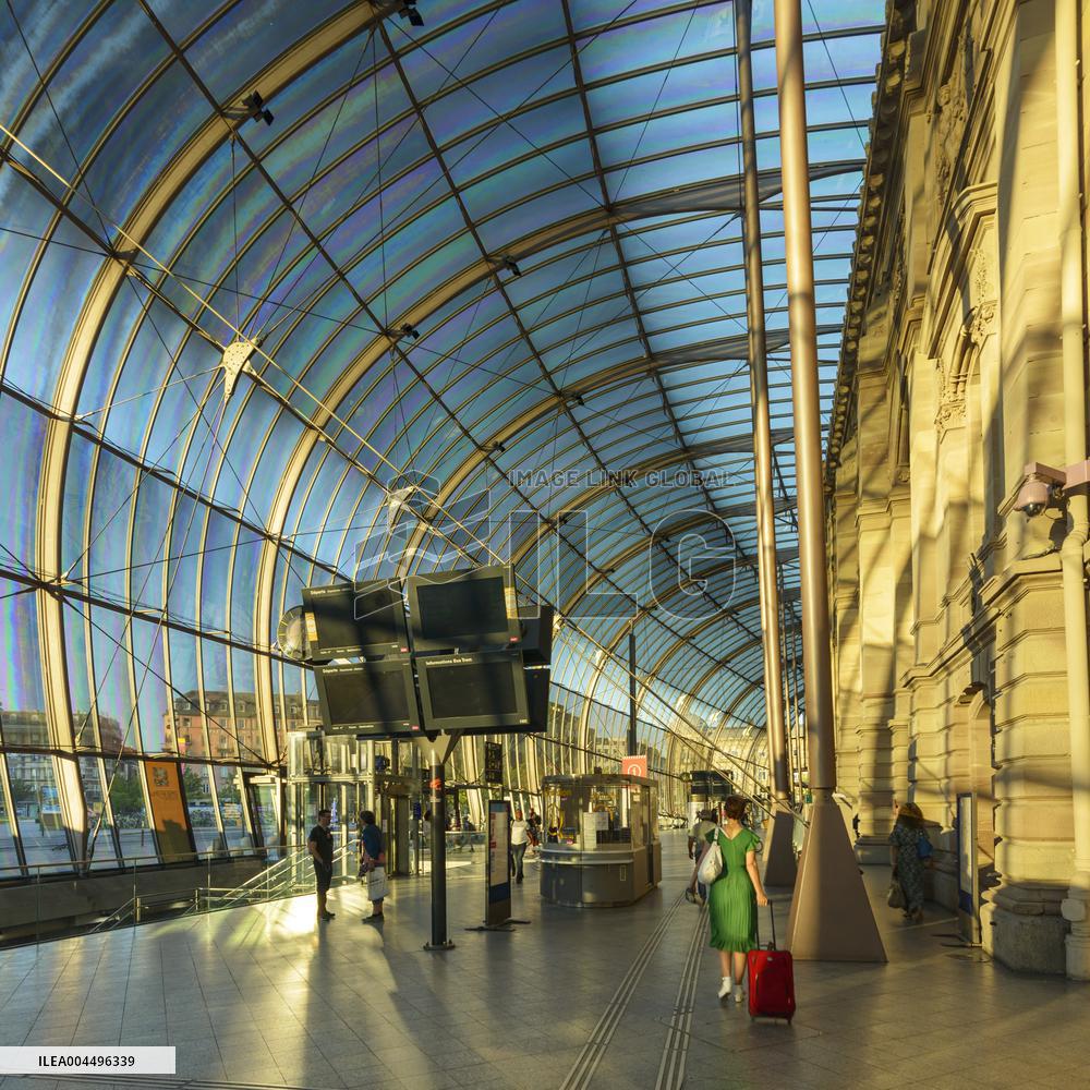 Illustration - Economy