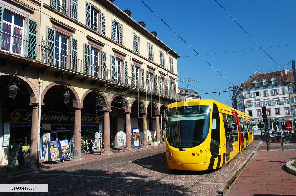 Illustration - Economy