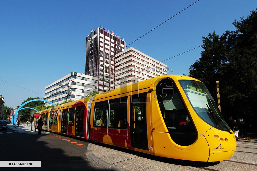 Illustration - Economy