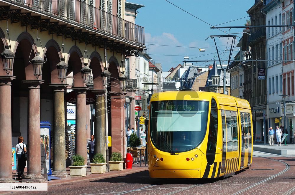 Illustration - Economy