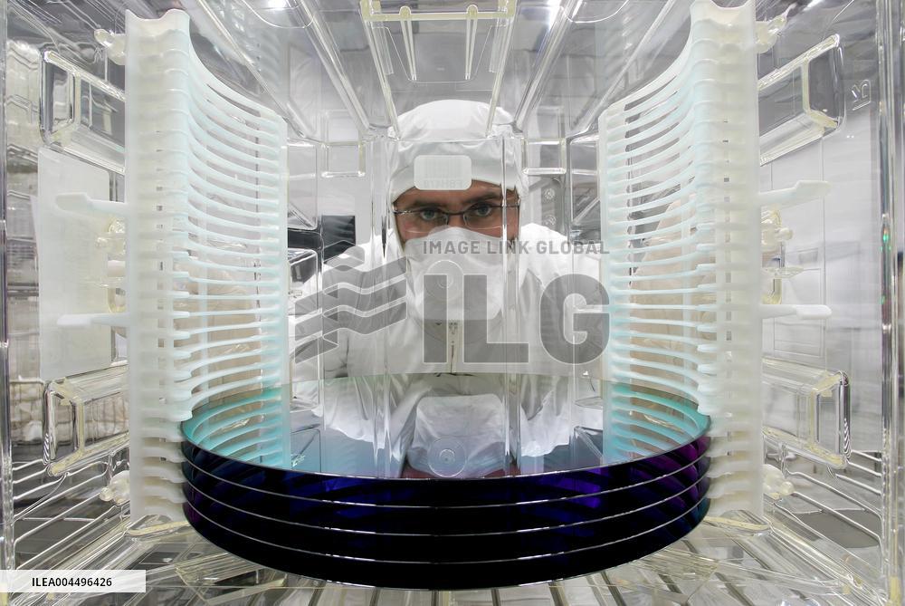 Illustration - Economy