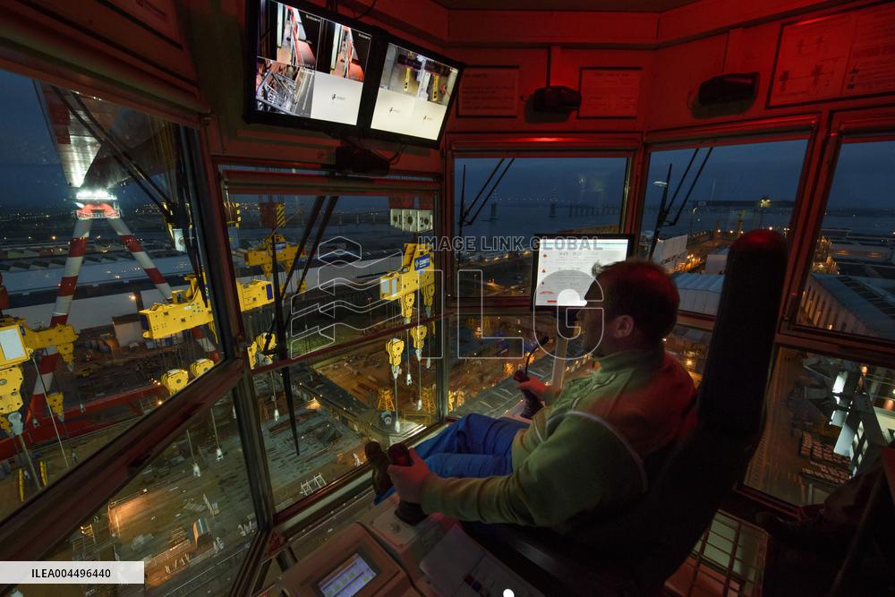 Illustration - Economy