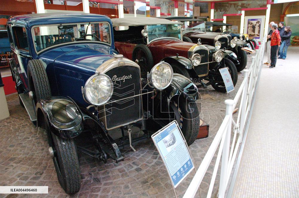 Illustration - Economy