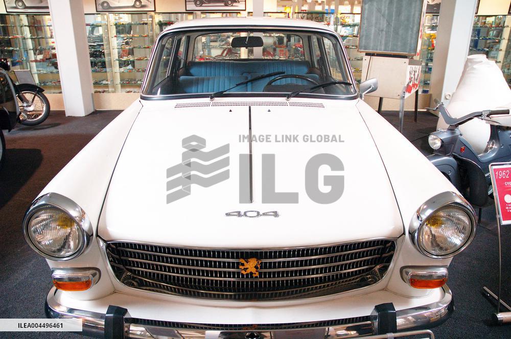 Illustration - Economy