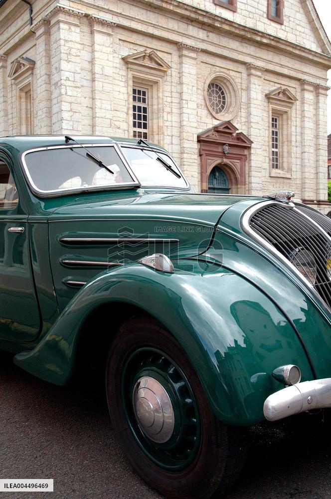 Illustration - Economy