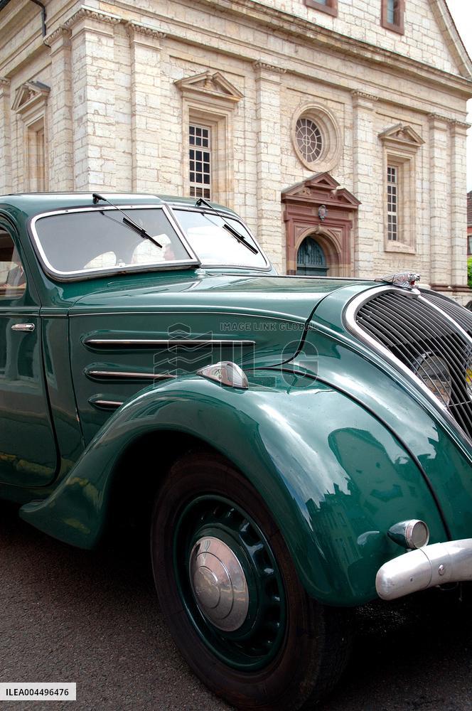 Illustration - Economy