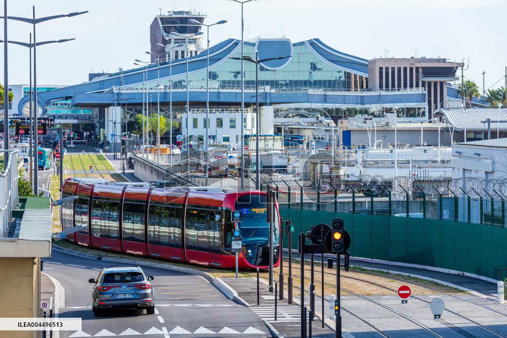 Illustration - Economy