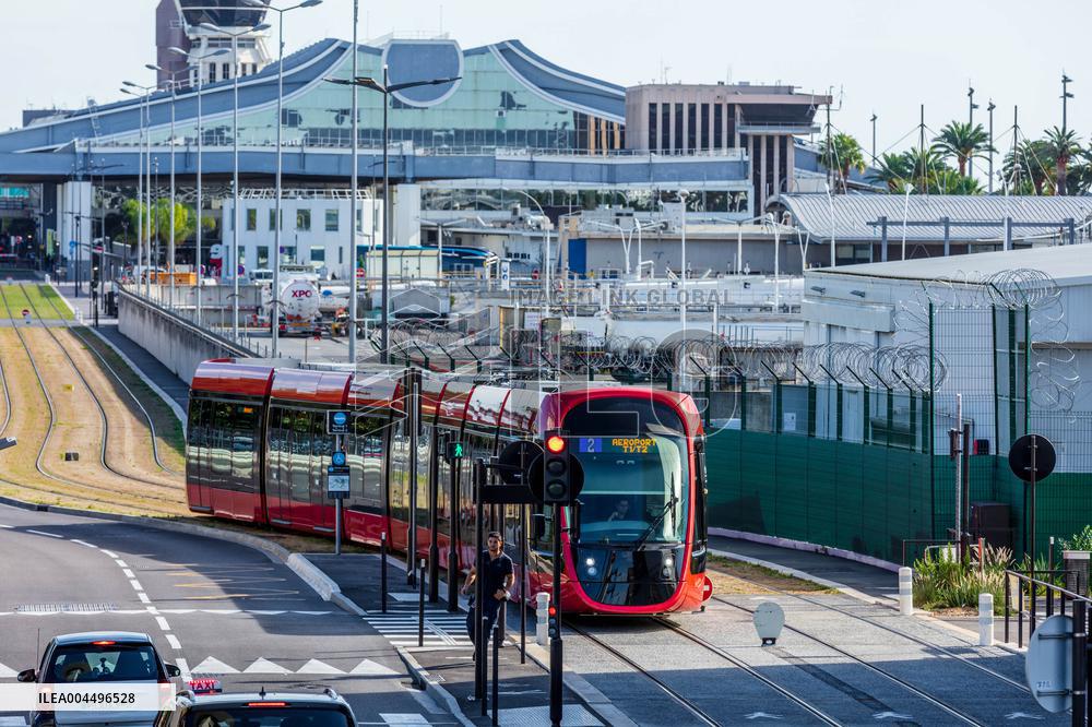 Illustration - Economy