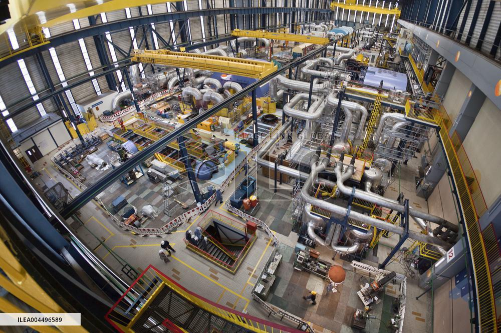 Illustration - Economy