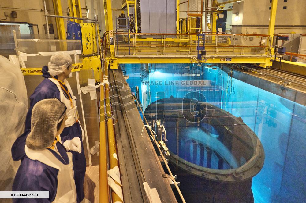 Illustration - Economy