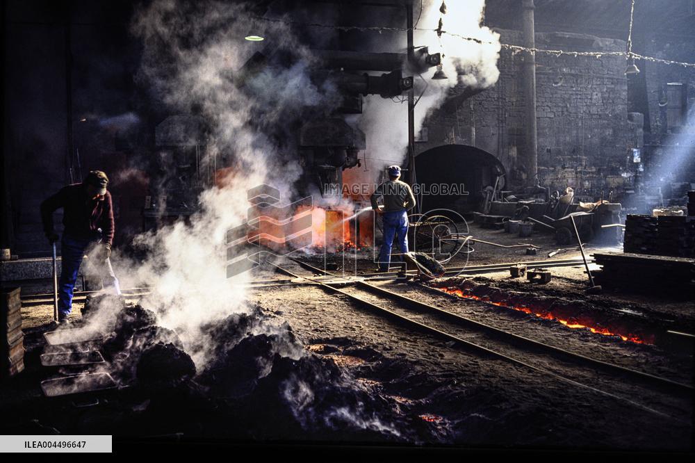 Illustration - Economy