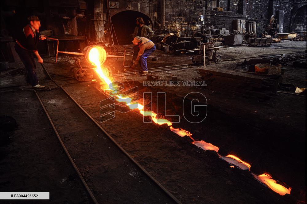 Illustration - Economy