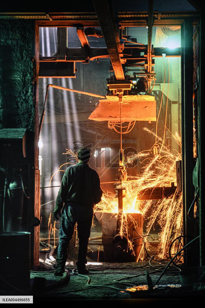 Illustration - Economy