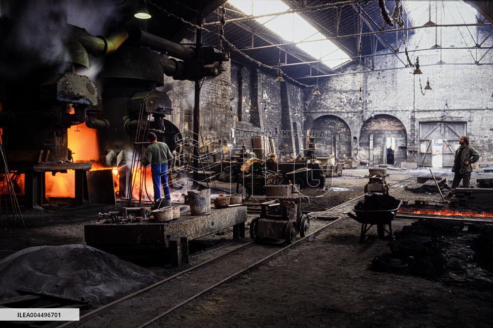 Illustration - Economy