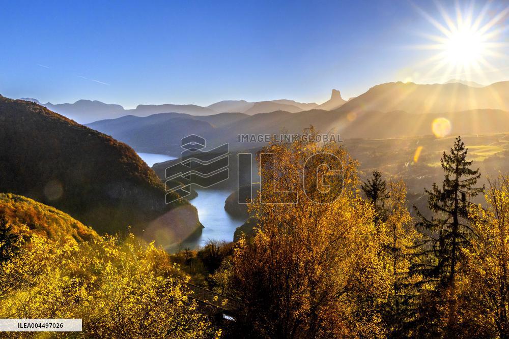 Illustration - The Alps in Summer