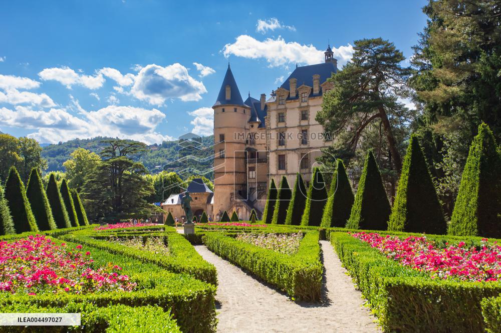 Illustration - The Alps in Summer