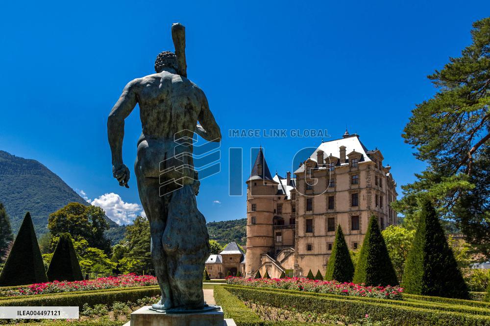 Illustration - The Alps in Summer
