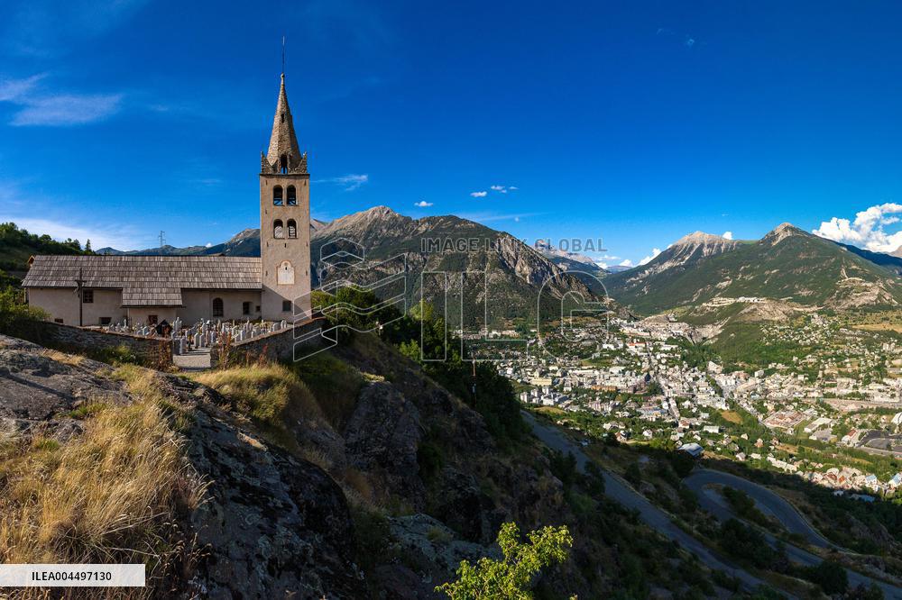 Illustration - The Alps in Summer
