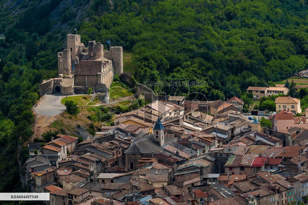 Illustration - The Alps in Summer