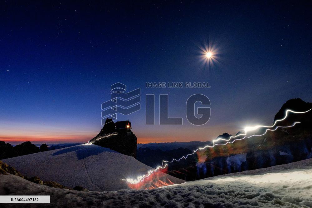 Illustration - The Alps in Summer