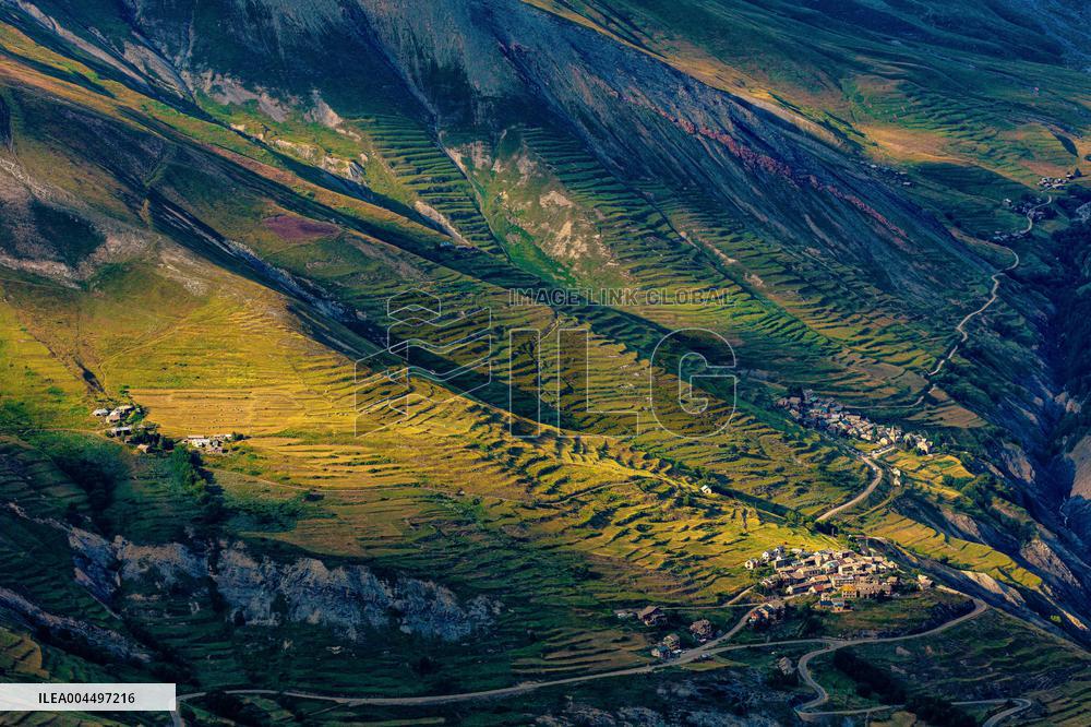 Illustration - The Alps in Summer