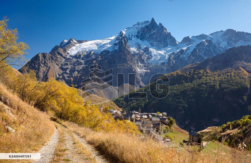 Illustration - The Alps in Summer