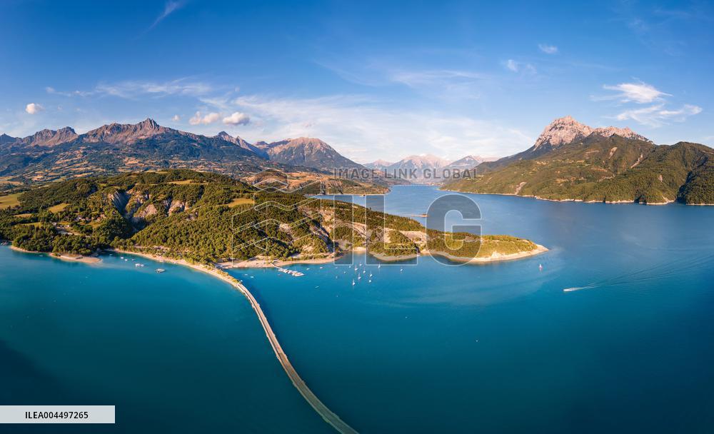 Illustration - The Alps in Summer