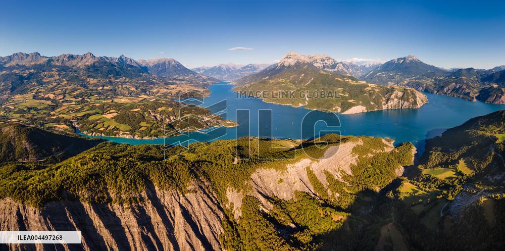 Illustration - The Alps in Summer