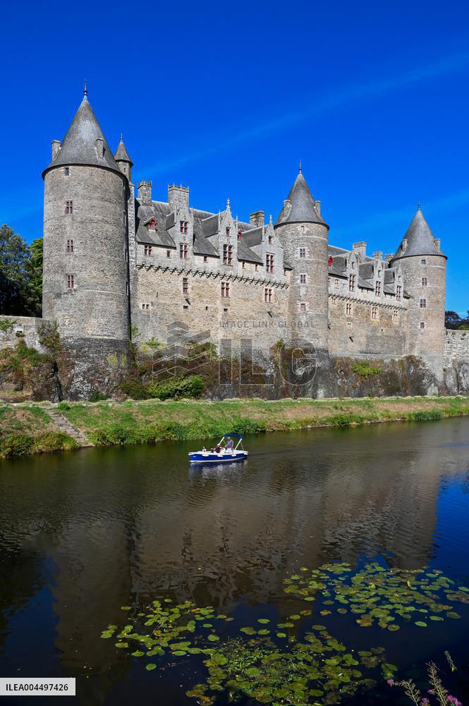 Illustration - Brittany