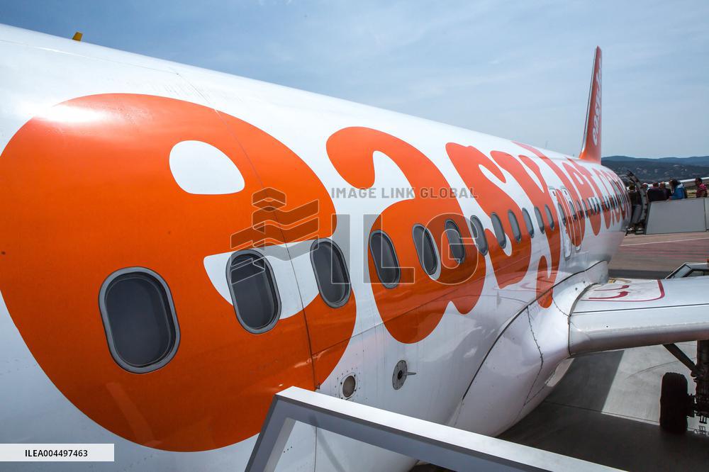 Illustration - Economy