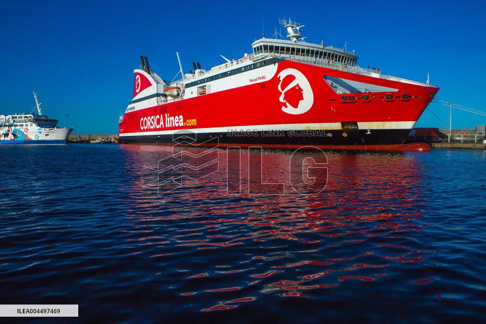 Illustration - Economy