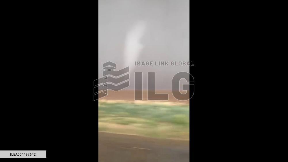 US: Tornado Spotted in Pettit, Texas