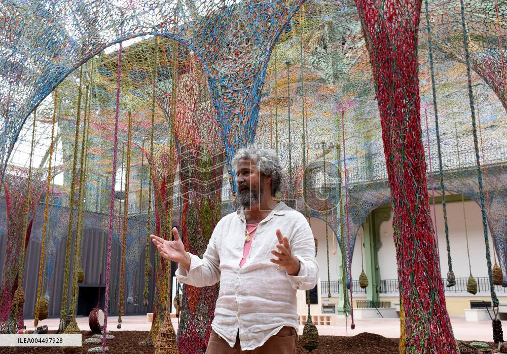 New Exhibition Euphoria - Art Is In The Air At Grand Palais - Paris
