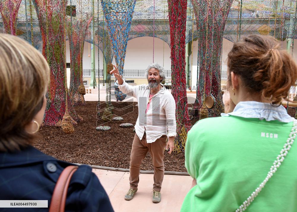 New Exhibition Euphoria - Art Is In The Air At Grand Palais - Paris