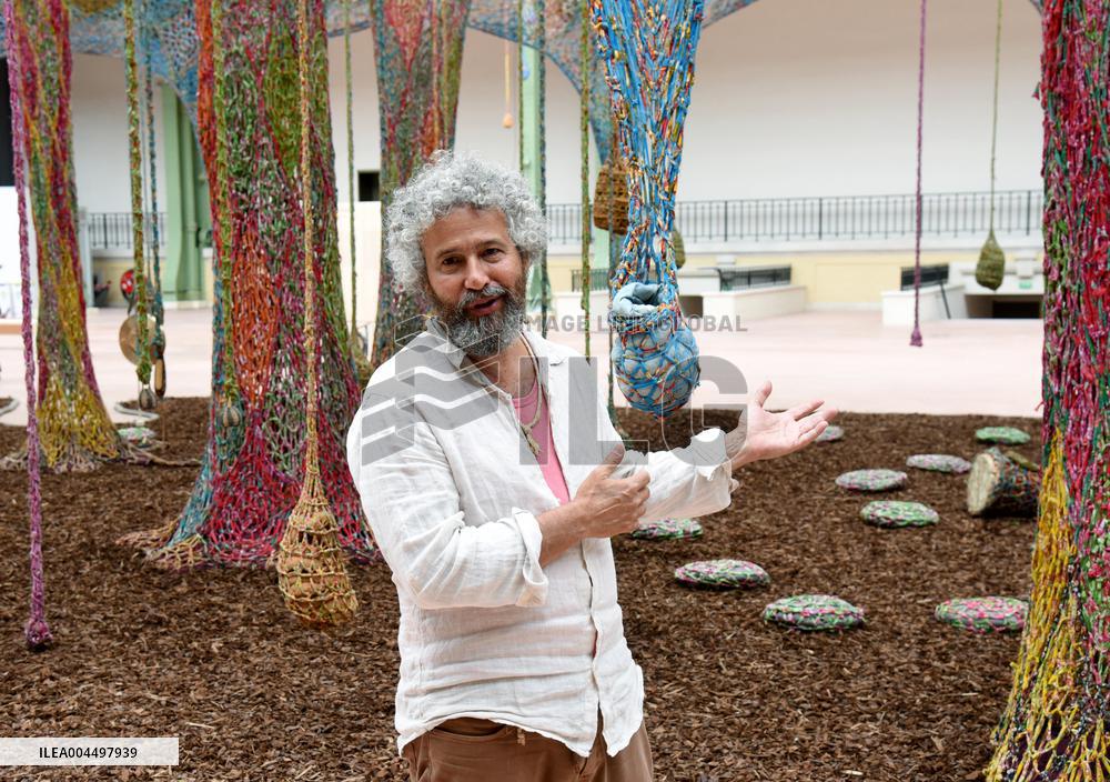 New Exhibition Euphoria - Art Is In The Air At Grand Palais - Paris