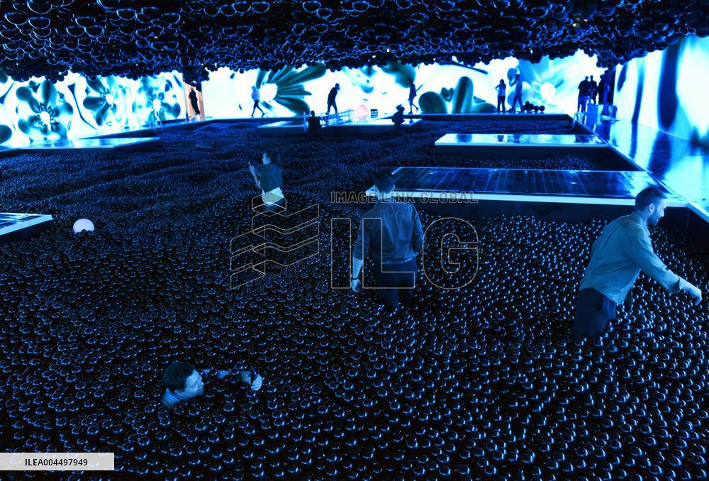 New Exhibition Euphoria - Art Is In The Air At Grand Palais - Paris