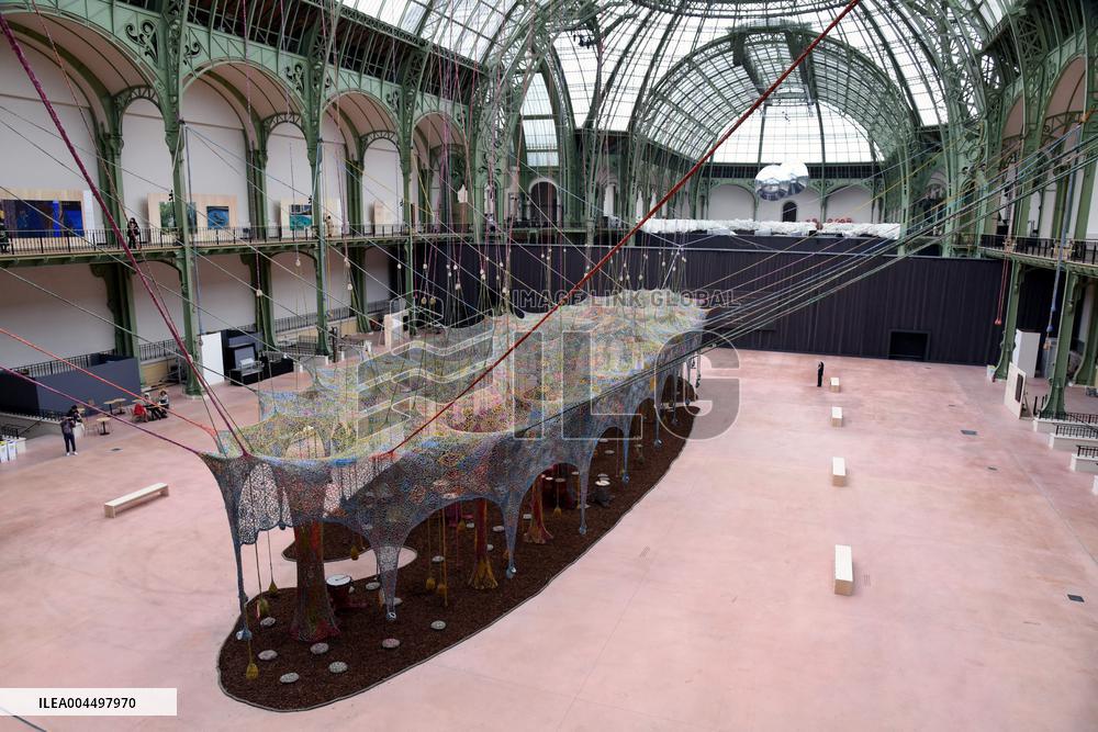 New Exhibition Euphoria - Art Is In The Air At Grand Palais - Paris