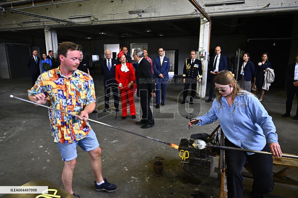 NATIONAL DAY 2025 ROYAL COUPLE VISITS GLASSBLOWING SCHOOL