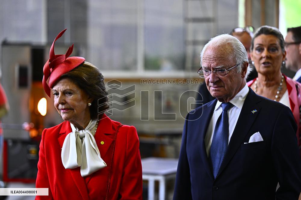 NATIONAL DAY 2025 ROYAL COUPLE VISITS GLASSBLOWING SCHOOL